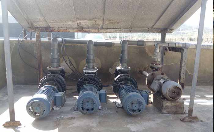 水處理公司為什么都用自吸式耐腐蝕泵？